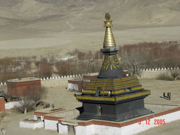 布达拉宫高清大图近照 wKgBm04Wq-PnbJgIAAOkDh6goLg31.jpeg?imageView2%2F2%2Fw%2F600%2Fq%2F50%7Cimageslim