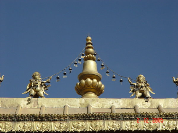 布达拉宫高清大图近照 wKgBm04Wq-uQ_gtCAALtU6G8wj488.jpeg?imageView2%2F2%2Fw%2F600%2Fq%2F50%7Cimageslim