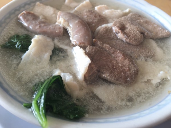 怎么煮猪肉汤不黑 wKgBZ1kZmeeAUwlQAAZCTwl_Eug57.jpeg?imageView2%2F2%2Fw%2F600%2Fh%2F600%2Fq%2F90