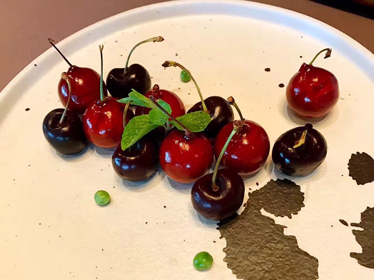 华西村人均收入_晶采轩人均消费(3)