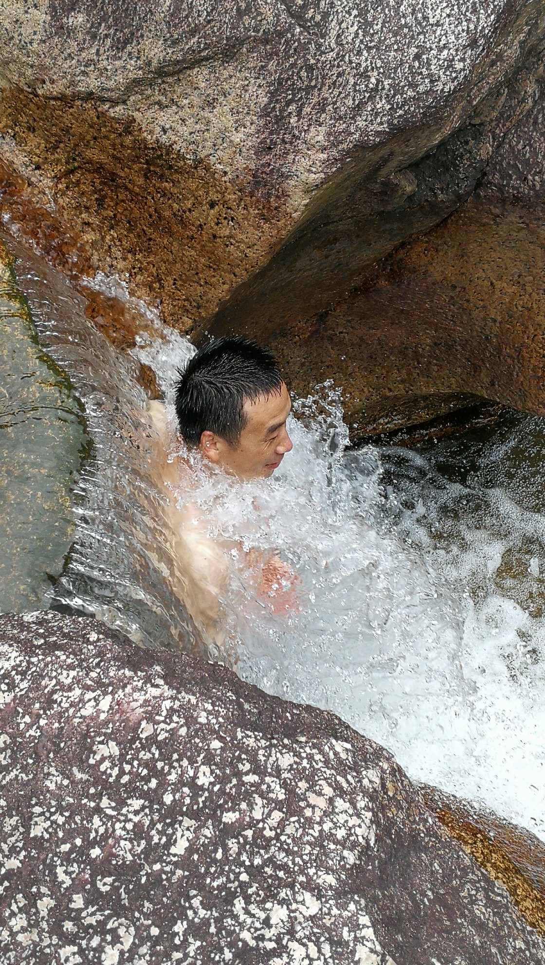 桂岭镇人口_揭东县桂岭镇围头村