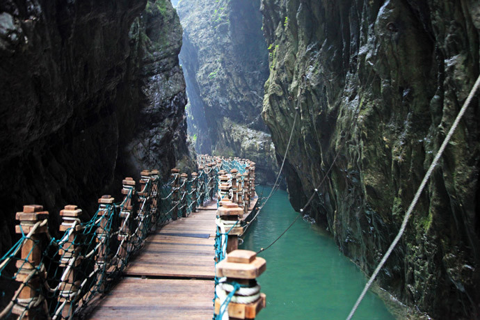 万盛黑山谷峡谷观光 梦幻奥陶纪2日游(畅游冒险之旅-含奥陶纪景区通票