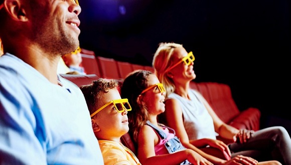 4d电影体验(4d cinema):带上4d专用的特殊眼镜,就能一起感受到最快排