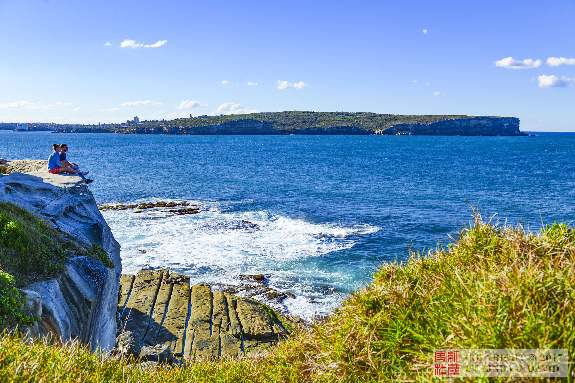 悉尼的南角(south head),遥望north head的断崖峭壁.