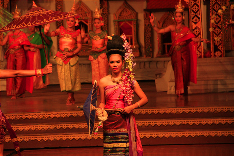 【与抖胸男一起的日子】被门掩了的泰国行——我到底在做什么?