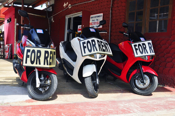 哪里可以租摩托车 wKgBpVYkyayAThVyAANyR27TEV032.jpeg?imageView2%2F2%2Fw%2F600%2Fh%2F600%2Fq%2F90