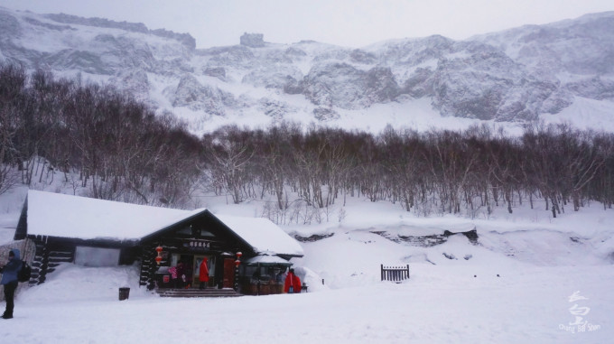 寒冬腊月大雪纷飞小说 wKgBs1bZuRyAVQ8IAAeaDXwr1uI77.jpeg?imageView2%2F2%2Fw%2F680%2Fq%2F90