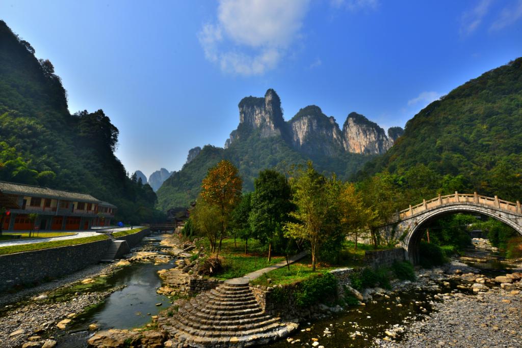 【318大促【走进神秘湘西】国家级aaaa风景区德夯苗寨 苗族风情