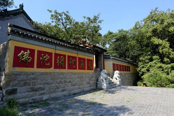 老师,易术堪称大家,医道佛教界又是,他放弃上海川中大寺不居,放舟剑门高僧v老师小学名山图片
