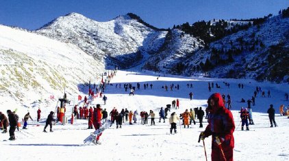 淄博齐陵蓝溪国际滑雪场门票