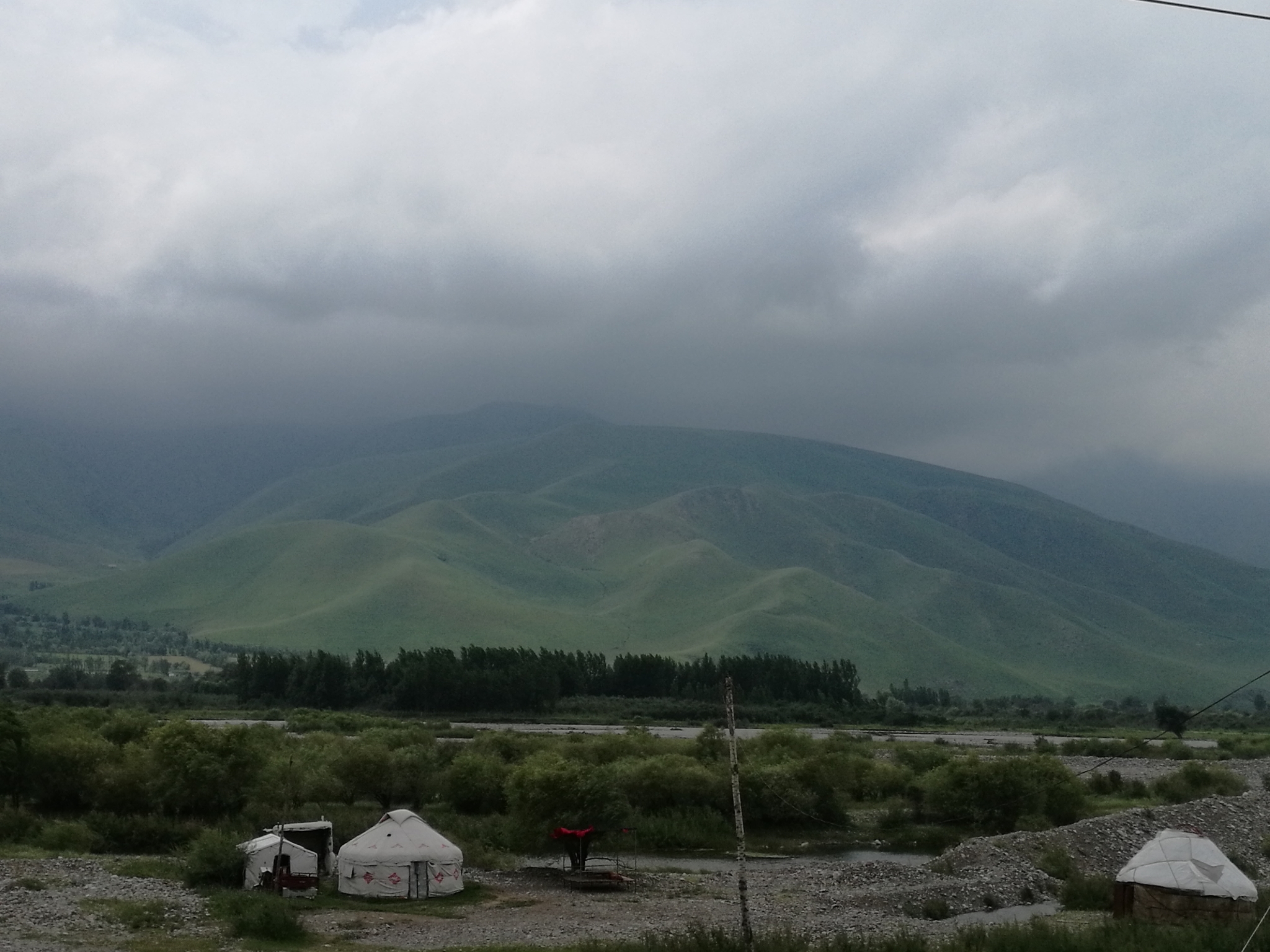 8日环游北疆、伊犁、吐鲁番鄯善、天池,感受大
