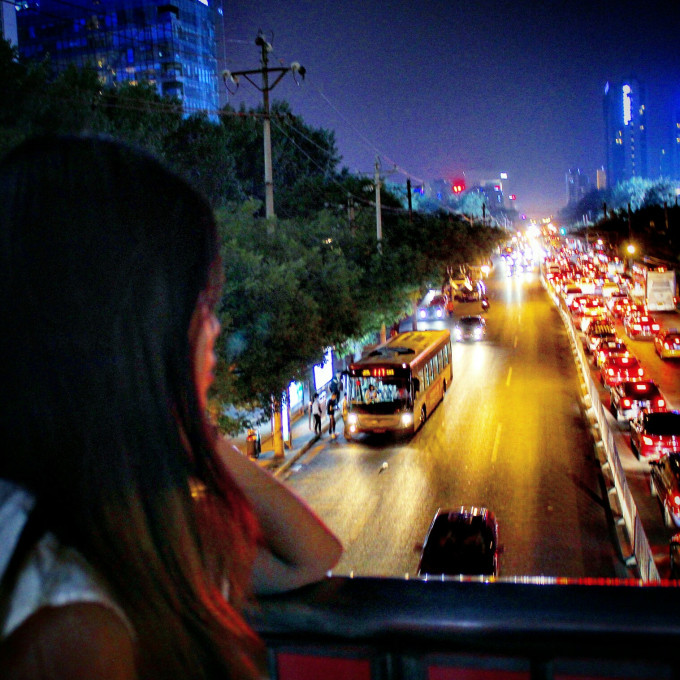 拍照怎么拍好看晚上 wKgBZ1mkezWAKy22AArvqxVa1M073.jpeg?imageView2%2F2%2Fw%2F680%2Fq%2F90%7CimageMogr2%2Fstrip%2Fquality%2F90