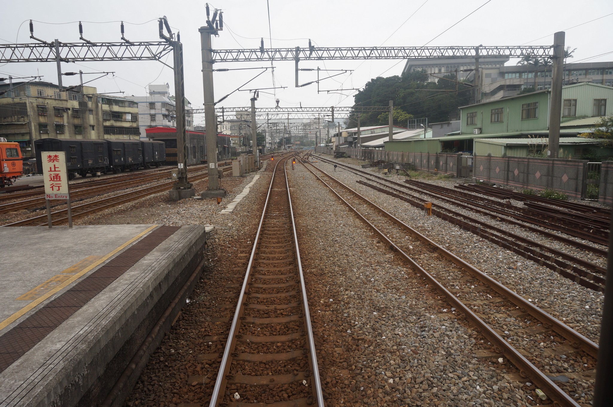 平溪線火車→瑞芳車站→九份老街→昇平戲院→九份阿妹茶樓→阿柑姨