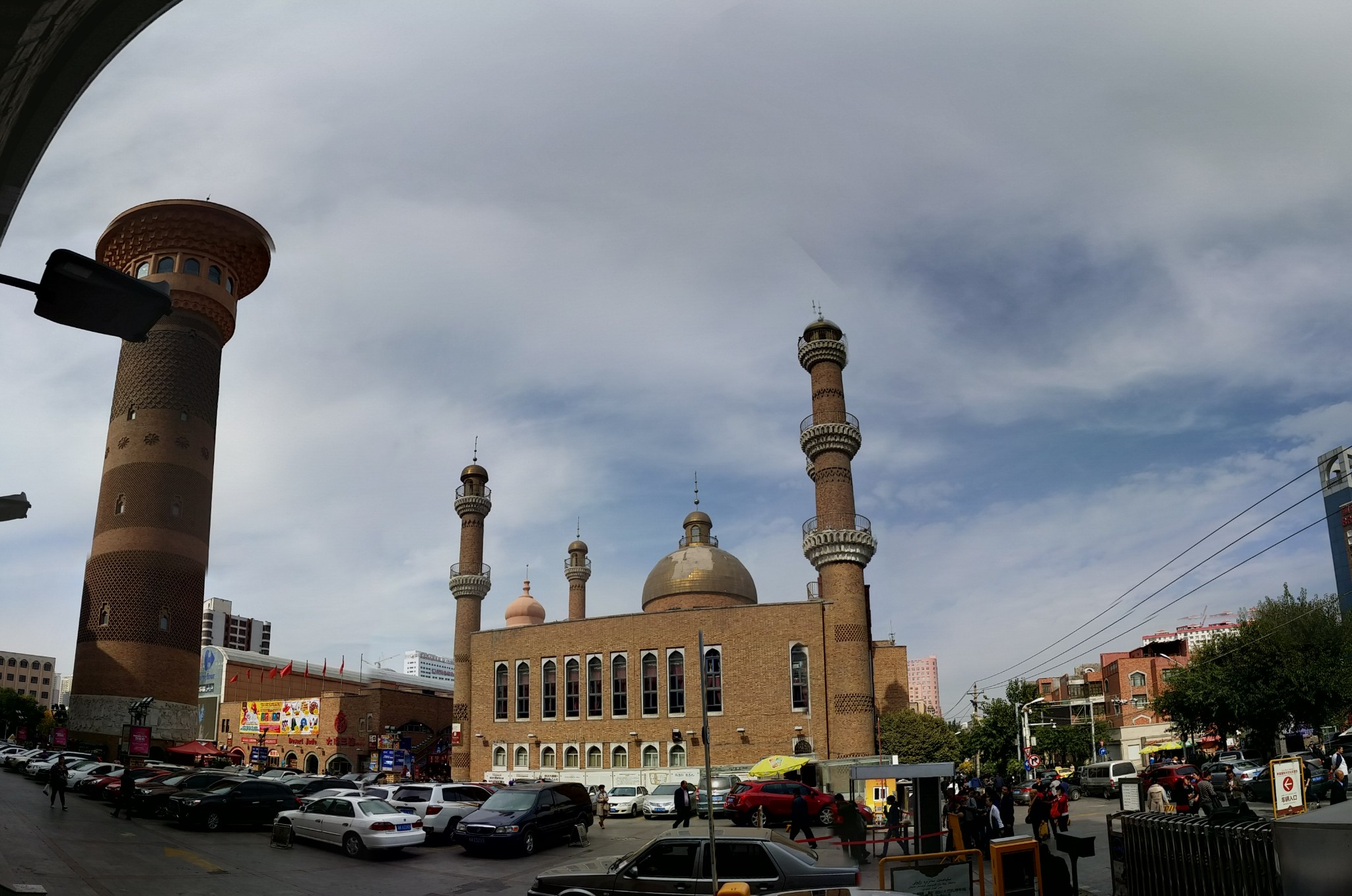 乌鲁木齐总人口_新市区 新疆维吾尔自治区乌鲁木齐市新市区(3)