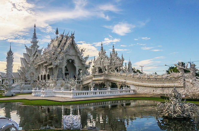 被白庙惊醒的灵魂，请来蓝庙安抚它